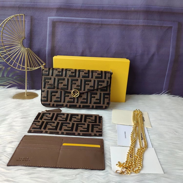 スーパーコピーブランドバッグ正面デザイン